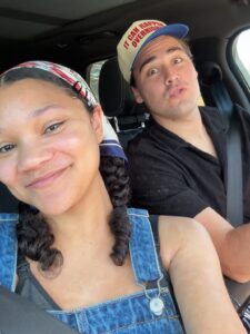 Kylee Russell Instagram - Everything feels exciting and new! First beach day as a family of 4 🩷🌞