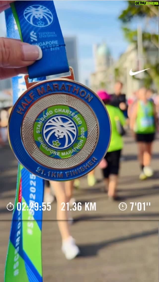 Kym Ng - 4.7K Likes - #scsm2025 #halfmarathon 🏃🏼‍♀️‍➡️🏃🏻‍➡️ done & dusted 😜 Good weather, good vibes, and the sweetest cheers along the way 🙌🏻
Thank you for #running with me comrade @nismotan 💗
Grateful, happy, and heart so full ❤️