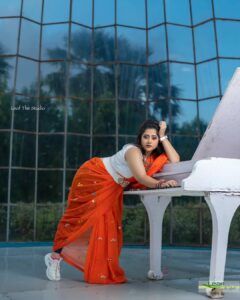 Lahari Arundhati Vishnuvazhala Instagram - 🧡😍😍 The most important thing is to enjoy your life–to be happy–it’s all that matters 😍😍😍 makeover: @makeupartist.shanthiimmi pc: @leafthestudio location: @raw_.studios