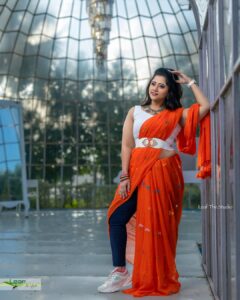 Lahari Arundhati Vishnuvazhala Instagram - 🧡😍😍 The most important thing is to enjoy your life–to be happy–it’s all that matters 😍😍😍 makeover: @makeupartist.shanthiimmi pc: @leafthestudio location: @raw_.studios