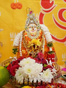 Lahari Arundhati Vishnuvazhala Instagram - Varalaxmi vratam 🙏🏻 🌸 🌸🌺🌼