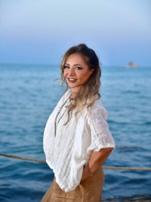 Laila Elwi Instagram - 🐚🌊✨

@paulajouayed 
📸 @azmycam