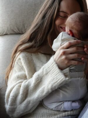 Lani Randol Instagram - Postcards from the newborn bubble 🫧 

#motherhood #newborn #newbornbubble