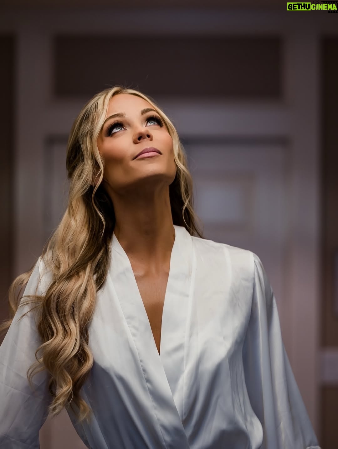 Laura Vandervoort - 13.5K Likes - ✨ The calm before the forever. Girls getting ready. ✨

Thank you to my Maid Of Honor & Big Sis @vandersgardner for holding everything down and in place for me — especially for holding my hand.

Thank you @oakandluna & @guerlain for my bridesmaids bridal gifts.

Dress: @nettabenshabubridal 

Costume jewelry (something old) from my Dad @ralphvandervoort who bought me jewelry when I was a kid at the Grace Kelly exhibit. I had always been in awe of her. 

Scent was my always go to @lelabofragrances Another 13

Thank you to @champagne.and.cupcakes for altering my dress and making it perfection and for making my gorgeous cathedral length veil! 

📸  Credit needs to be shouted from the rooftops to our amazing photographers @robertmauriellphotography @johnbregar - Thank you for capturing everything perfectly.
 
CREDITS:

HAIR: Thank you to my friend and talented artist @annastasia_hairandmakeup & Thank you @mulberryhairextensions for giving me luscious waves!!

MAKEUP: Thank you @neilsilvermanbeauty - I knew after we did our first press photo shoot together I was using you if I ever got married!!! 

WEDDING PLANNER: Thank you @ashleychanelevents for the magical day and evening and all the emails in between.

VENUE: @langdonhall You were incredibly organized & kind. Staff were extremely helpful! The property is stunning, the food was out of this world and we will forever be in love with your hotel and venue.
