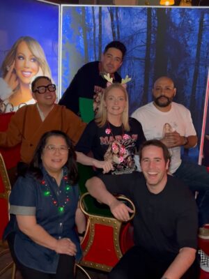 Lauren Ash Instagram - It was a heavenly night at @mariahsholidaybar with some of my favourite people. #superstore #superstoreforever