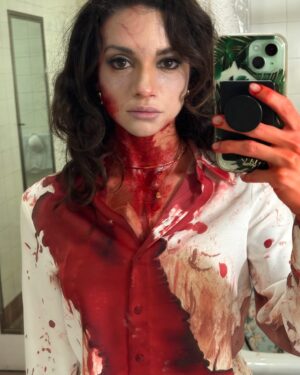 Lauren LaVera Instagram - A little bloody bts to feed your fiendish souls. 🩸😈 From @darrenbousman’s upcoming movie “The Monster” (Twisted) coming soon…. 👻 

I had the pleasure to discuss the film plus many other fun topics on the latest episode of @djmakeamovie where I finally got to meet, hug, and chat with wonderful filmmaker @joshstolberg and, of course, the man himself, Darren. Link to the video is in my story or you can listen on your drive on Spotify!