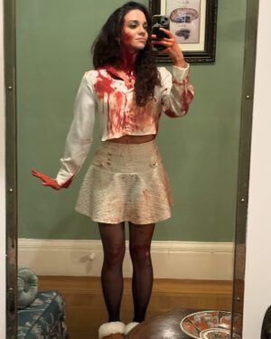 Lauren LaVera Instagram - A little bloody bts to feed your fiendish souls. 🩸😈 From @darrenbousman’s upcoming movie “The Monster” (Twisted) coming soon…. 👻 

I had the pleasure to discuss the film plus many other fun topics on the latest episode of @djmakeamovie where I finally got to meet, hug, and chat with wonderful filmmaker @joshstolberg and, of course, the man himself, Darren. Link to the video is in my story or you can listen on your drive on Spotify!