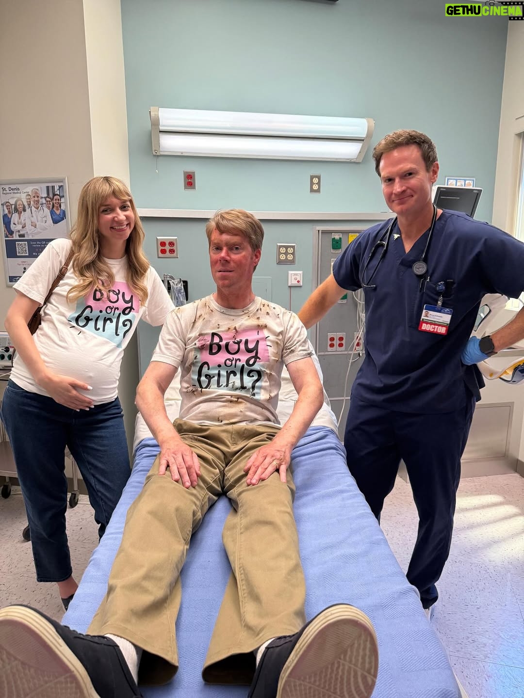 Lauren Lapkus - 12.1K Likes - 🚨Fake pregnancy belly alert!🙅🏼‍♀️🚨🙃The new season of St. Denis Medical is starting off with a bang. 🧨⚡ Watch the premiere tonight at 8/7c on @nbc!! #StDenisMedical