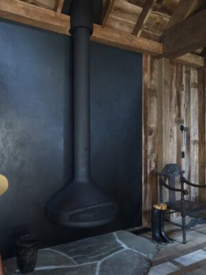 Lauren Liess Instagram - welcome to the party barn at foxvale farm! (Install pics from last week ;) what started out as a typical new barn (swipe to the end to see the “befores”) is now an equestrian party pad for horses (below) & their people (above) 🐴 Full video tour coming soon to our channel! interior design by us ~ Lauren Liess Interiors | architecture by @sutphin_architecture | construction by @carrmichaelconstruction  So many thanks to our dream clients   amazing team!! #foxvalefarm
