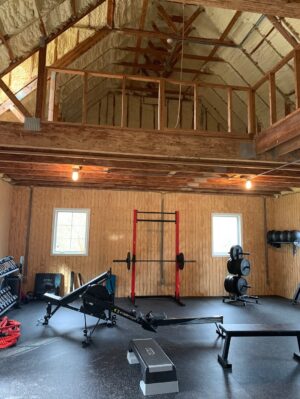 Lauren Liess Instagram - welcome to the party barn at foxvale farm! (Install pics from last week ;) what started out as a typical new barn (swipe to the end to see the “befores”) is now an equestrian party pad for horses (below) & their people (above) 🐴 Full video tour coming soon to our channel! interior design by us ~ Lauren Liess Interiors | architecture by @sutphin_architecture | construction by @carrmichaelconstruction  So many thanks to our dream clients   amazing team!! #foxvalefarm