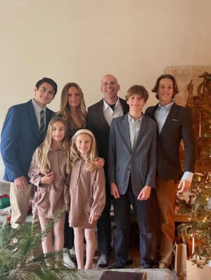 Lauren Liess Instagram - Sending love to you & yours!! Merry Christmas from the Liess’s!