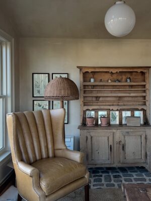 Lauren Liess Instagram - Magic happening at Butterland Farm (circa 1780) in a little village just outside of Middleburg, Virginia ✨  Last install of the year for Lauren Liess Interiors!! Please enjoy what my iPhone captured: the moody living room coming together with me, Lauren B & the amazing Veritas team, the original stone exterior, the freshly decorated & wallpapered library, the new mudroom, power room & garden room addition, and the revamped bedrooms. (I CANNOT handle the hunt toile on the LL x TK slipcovered bed   the LL x WB saltwater bed!!! -last 2 slides) | More to come soon, including the kitchen!! | Thankful to our wonderful clients who give us their trust,  the kind & incredibly talented and detail-oriented teams we get to work with, and of course, our beloved LL interiors team!!!! | Architecture by @oneilarchitects | Renovation by @veritas_contracting | Interior design by @laurenliessandco