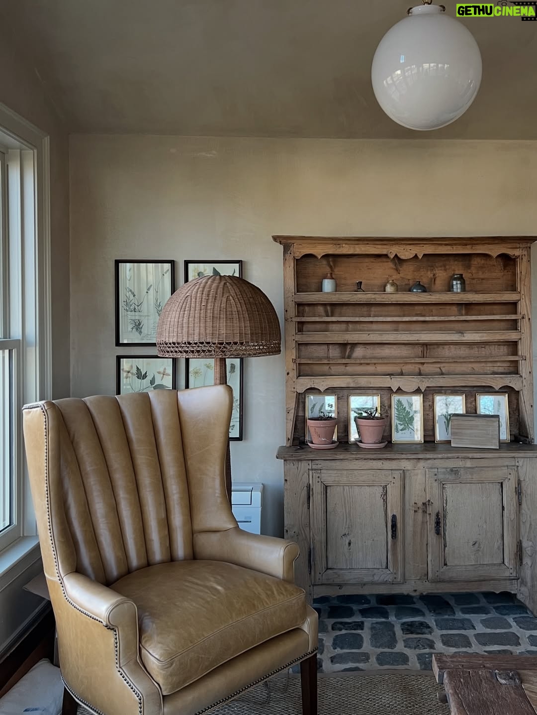 Lauren Liess - 1.7K Likes - Magic happening at Butterland Farm (circa 1780) in a little village just outside of Middleburg, Virginia ✨  Last install of the year for Lauren Liess Interiors!! Please enjoy what my iPhone captured: the moody living room coming together with me, Lauren B & the amazing Veritas team, the original stone exterior, the freshly decorated & wallpapered library, the new mudroom, power room & garden room addition, and the revamped bedrooms. (I CANNOT handle the hunt toile on the LL x TK slipcovered bed   the LL x WB saltwater bed!!! -last 2 slides) | More to come soon, including the kitchen!! | Thankful to our wonderful clients who give us their trust,  the kind & incredibly talented and detail-oriented teams we get to work with, and of course, our beloved LL interiors team!!!! | Architecture by @oneilarchitects | Renovation by @veritas_contracting | Interior design by @laurenliessandco