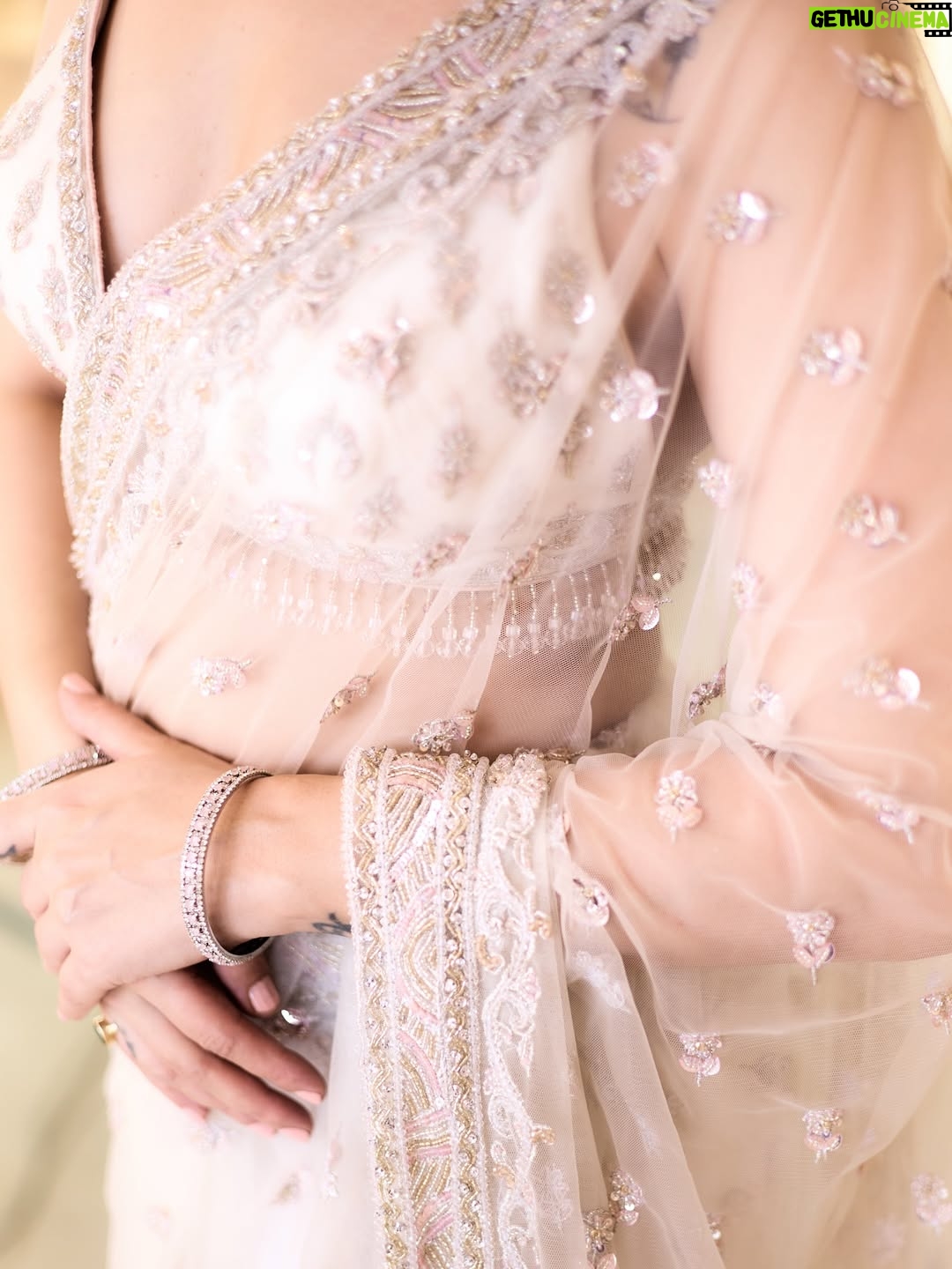 Lavina Tandon - 12.8K Likes - Wrapped in Elegance
  Draped In Grace ✨

Wearing: @aynaaworld 
Location: @setsinthecity.in 
MUA: @hairandmakeupbysweety 
Styled by: @styleitupbyaashna 
Photographer: @jiten_03 
Jewellery: @nikhilsureshjain @nialuxeempire