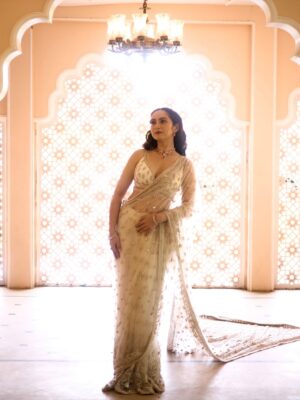 Lavina Tandon Instagram - Wrapped in Elegance
  Draped In Grace ✨

Wearing: @aynaaworld 
Location: @setsinthecity.in 
MUA: @hairandmakeupbysweety 
Styled by: @styleitupbyaashna 
Photographer: @jiten_03 
Jewellery: @nikhilsureshjain @nialuxeempire