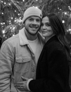 Lea Thompson Instagram - We are overjoyed to say that @zoeydeutch and @jimmy are engaged! Jimmy we love you so much and you guys are such a beautiful combination. May your love help make the world better. It’s made mine better! Jimmy you are so funny kind and thoughtful. I am so glad Zoey and you have each other.