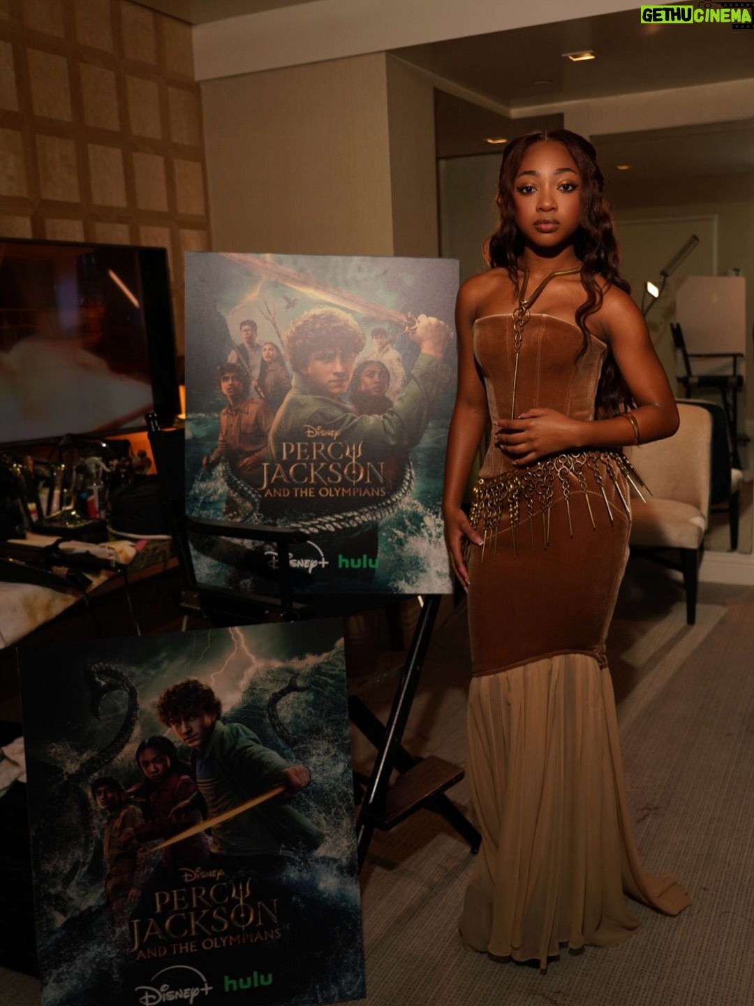 Leah Sava Jeffries - 328.9K Likes - P•J•O • S•Z•N • 2
PREMIERE ⚡️

Stylist: @mrenriquemelendez 
Stylist asst: @meganzina, @alyssa_rabie 
Tailor: @lisanhoang
Makeup: @reneeloizmakeup 
Hair: @lovetaije 
Photography: @conradcaptures