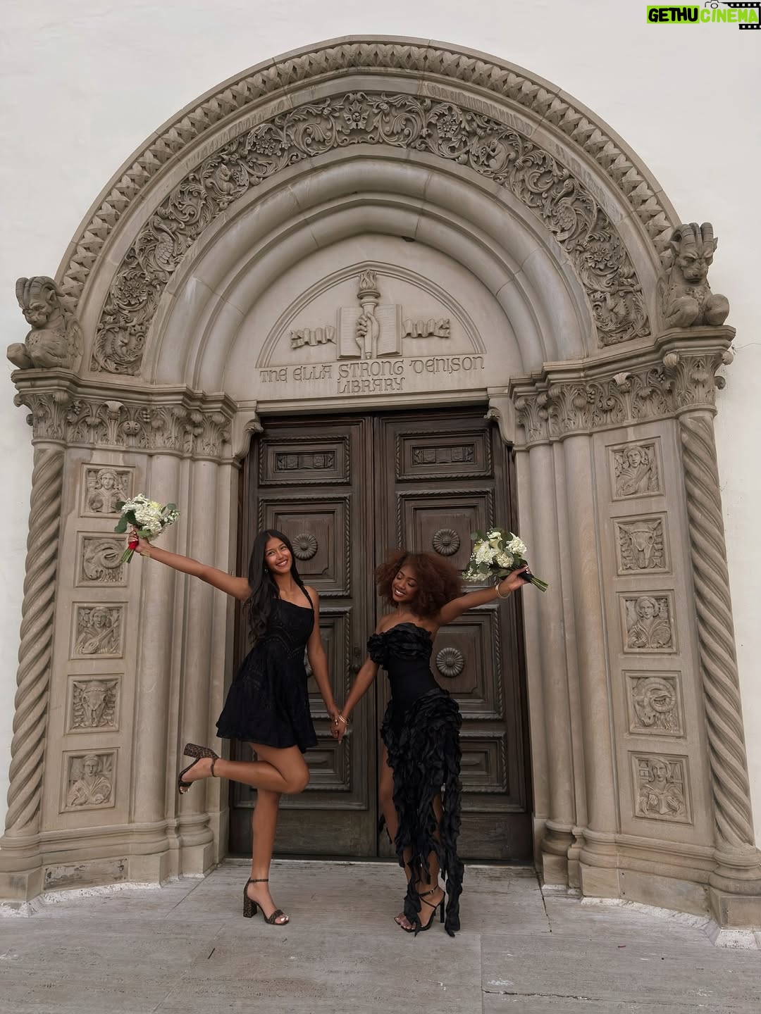 Leah Sava Jeffries - 301.6K Likes - Homecoming ‘25

 It was only last night and I miss it already🫶🏾

📸: @liljeffries