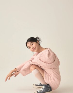 Lee Jung-hyun Instagram - 🩷서아랑 잡지표지촬영🩷
@iwomansense