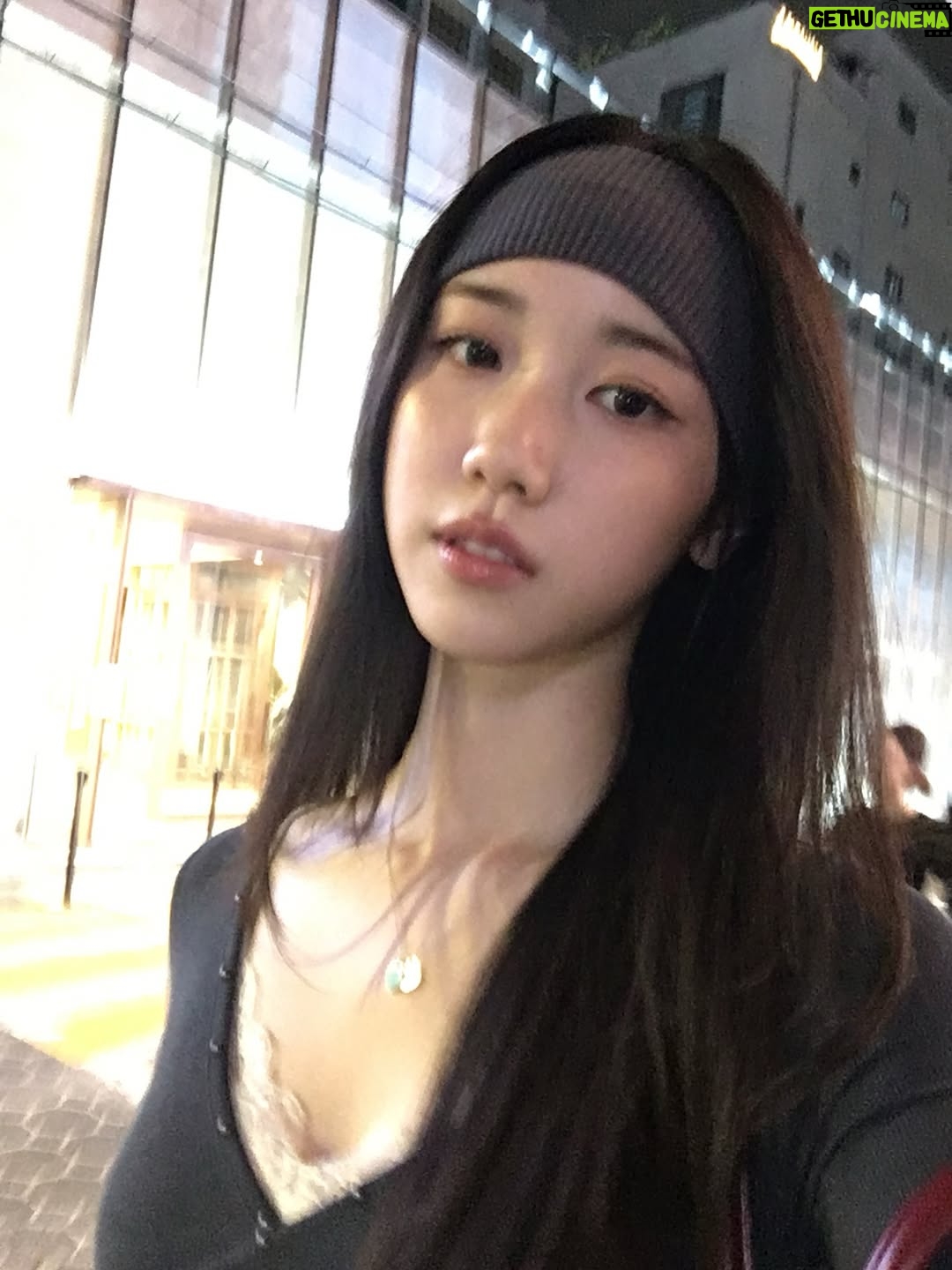 Lee Re - 15.7K Likes - 영원히 끝나지 않는 9월 °°일………영끝구?헤헤