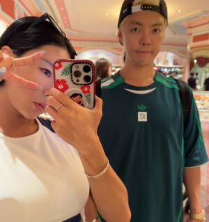 Lee Sang-hwa Instagram - 겨론기념일👩🏻‍💼🙋‍♂️🕶️🤍#말좀잘들어