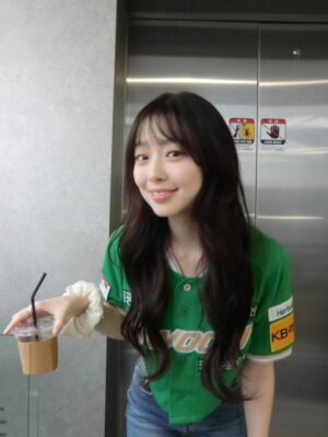 Lee Soo-min Instagram - 승요는 못 했지만… 또 갈게요 키움 사랑한다 키움!!!!❤️