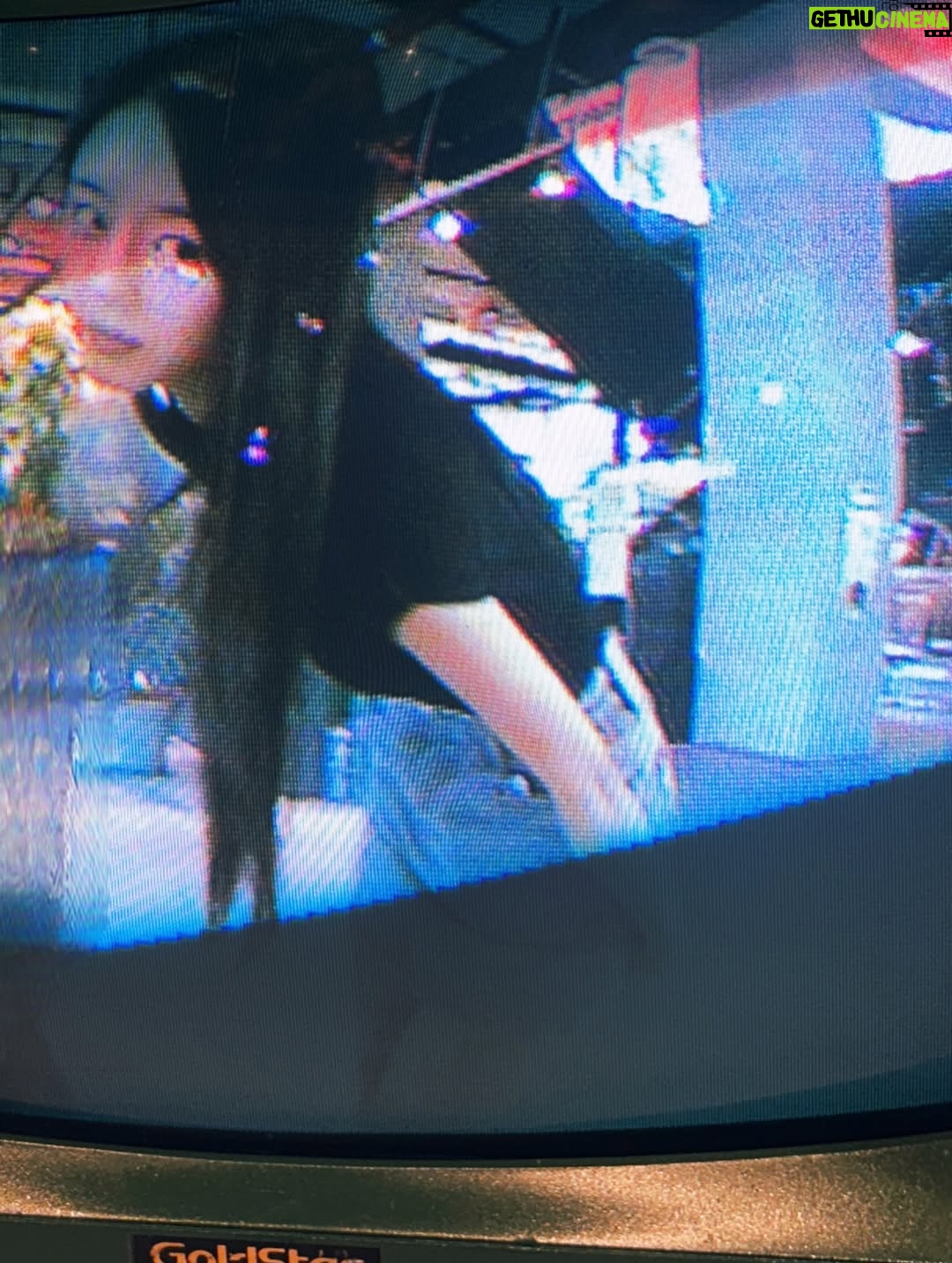 Lee Yoo-jin - 1.6K Likes - 1인 2메뉴.. 행보쿠...(♡ˊ͈ ꒳ ˋ͈)🩵