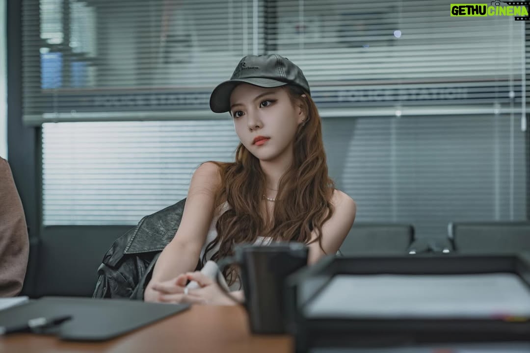 Lee Yul-eum - 84.4K Likes - 레나야 이젠 외롭지 말자!♥️ #친애하는X