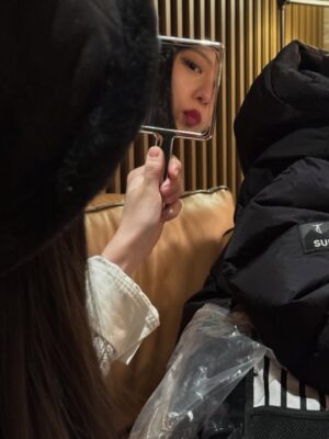 Lee Yul-eum Instagram - 풍선껌 잘분다고 자랑했는데 🙊🙈 #친애하는X