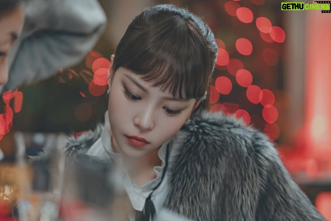 Lee Yul-eum - 37.4K Likes - 🖤♥️ #친애하는X