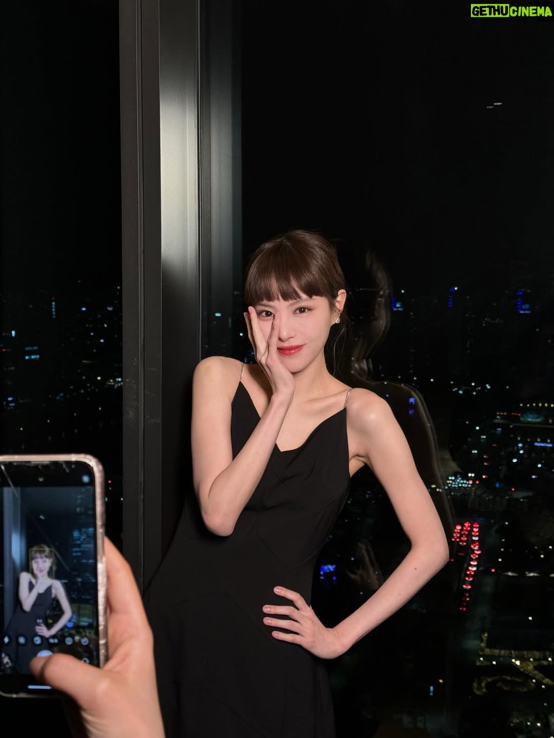 Lee Yul-eum - 59.5K Likes - 야경이 좋았던 레나♥️ #친애하는X