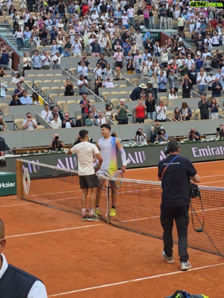 Leila Hadioui - 54.8K Likes - Roland-Garros: check👍🏻 🎾 pas prête d'oublier 😍❤️
Le vlog arrive 😍