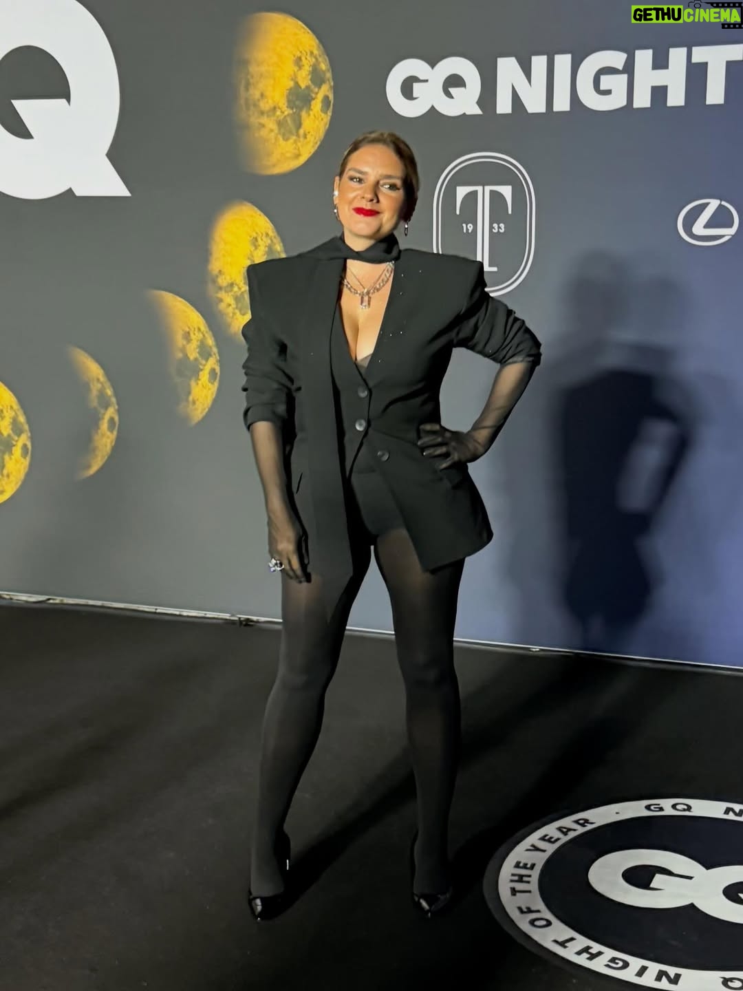 Leonor Seixas - 2.1K Likes - Saturday night with @gqportugal @gq 🖤  Look by @ritaprietoalves @swarovski  @swarovski_partner_atelier  @aldo_shoes