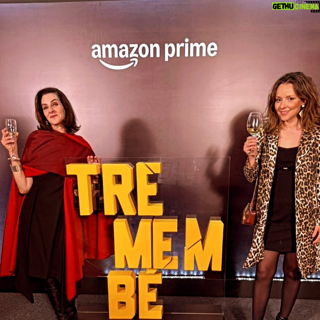 Letícia Tomazella - 1.6K Likes - Ontem tivemos a pré-estreia de "Tremembé"! 
Já já algumas criminosas gente fina vão invadir sua casa! 🤓

Direção de @veraegito 💙
Em breve no @primevideobr 🎬