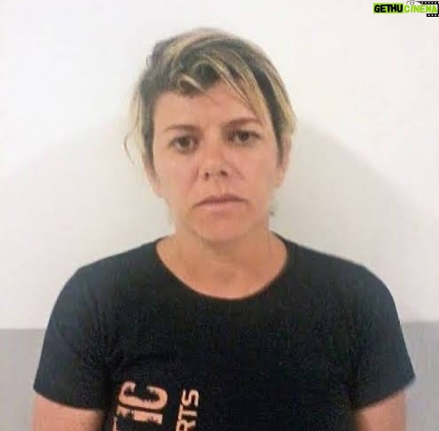 Letícia Tomazella - 31K Likes - Realidade X Ficção ➡️ Desde os primeiros encontros dos roteiristas da série Tremembé, havia o desejo de surpreender o público com um crime desconhecido. A ideia era fazer com que o telespectador criasse uma conexão com a personagem e só no final descobrir o que ela havia cometido. Essa proposta se concretizou com a personagem Poliana, inspirada na criminosa da vida real Luciana Olberg. Os detalhes do crime monstruoso dessa mulher estão no livro “Suzanne - Assassina e Manipuladora”, que serve de base para o projeto. Na série, Poliana é interpretada impecavelmente pela atriz Letícia Tomazella @leticiatomazella