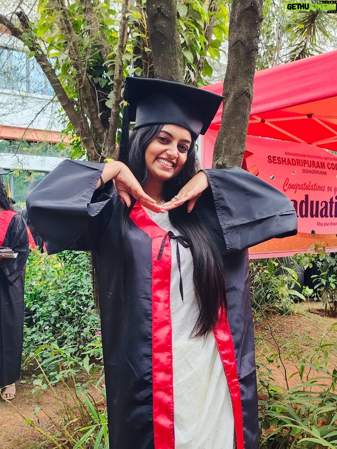 Likitha Murthy - 18.8K Likes - She rises and she glows✨

Finally wore the graduation gown with a dual degree👩‍🎓……
From not sleeping continuously for 2-3 days while shooting, travelling, and studying between shot gaps, to wearing the graduation gown……. Now, everything counts and matters.

#selfappreciation #post #graduation #day #doublegraduate