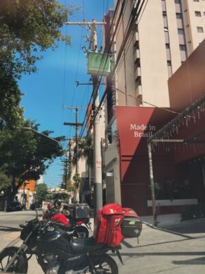 Liliana Santos Instagram - A matar saudades desta maravilha… Brasil 🇧🇷 

#saopaulo #becodobatman #brasil #dezembro