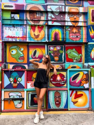 Liliana Santos Instagram - A matar saudades desta maravilha… Brasil 🇧🇷 

#saopaulo #becodobatman #brasil #dezembro
