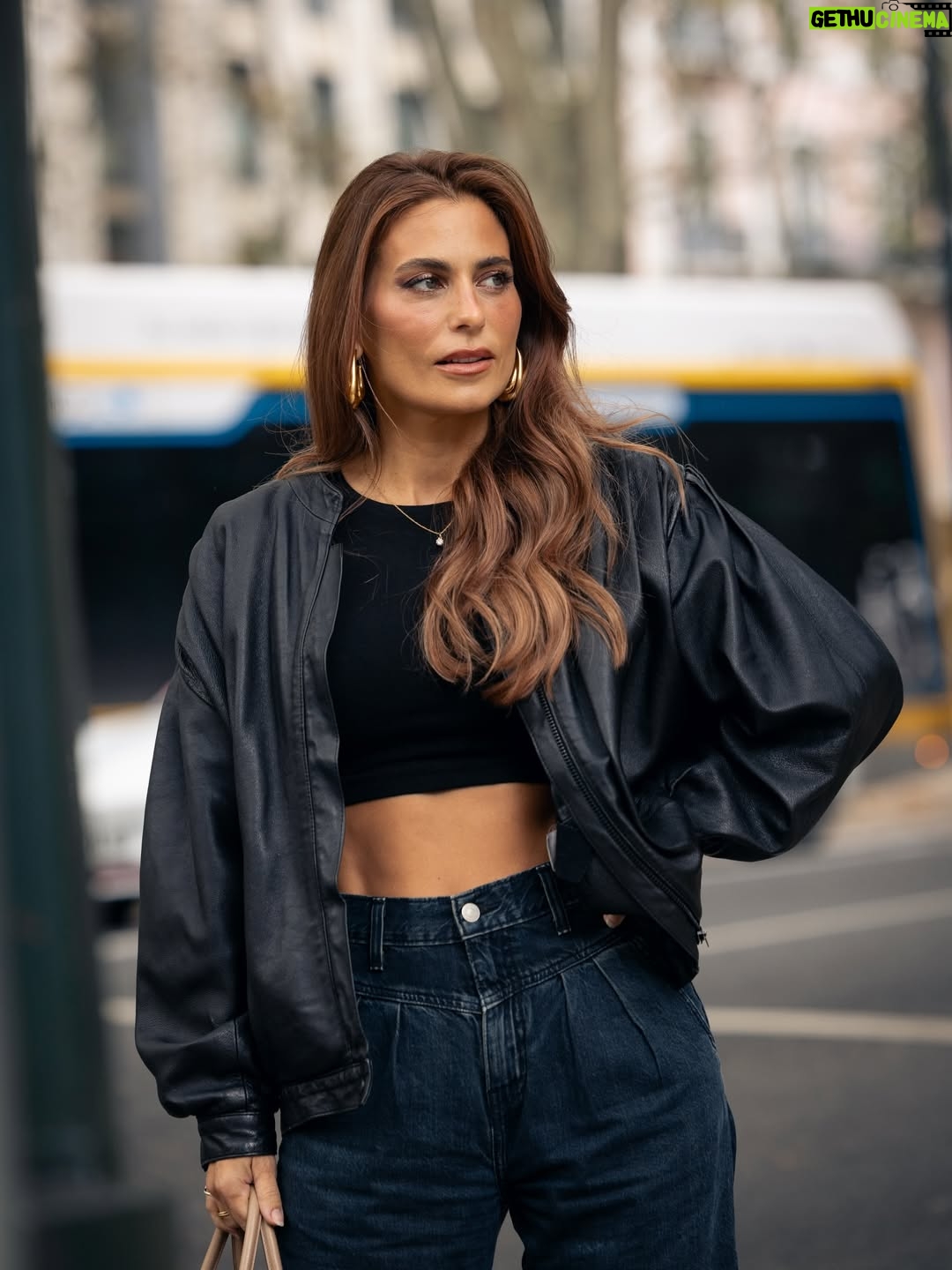 Liliana Santos - 2.6K Likes - Black friday 🩷 For the women like me 🩷

Ph: @steve.zamora 

#black #friday #love #womeninspiringwomen #women #wearestrongtogether #hair