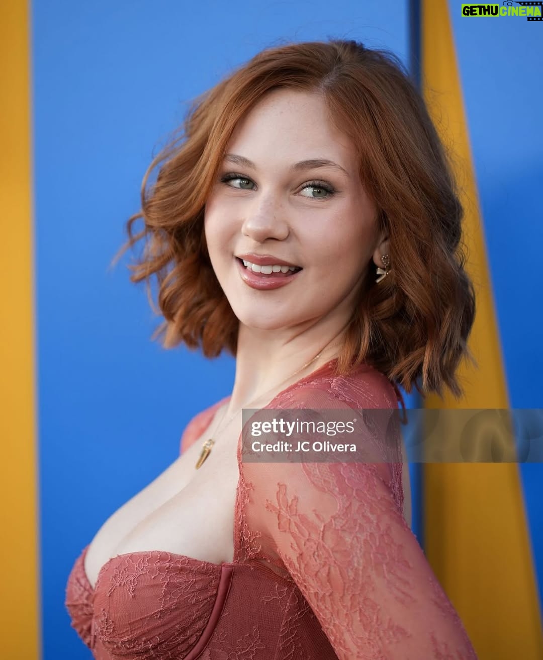 Lily Brooks O'Briant - 5.9K Likes - thank you so much @paramountpics for inviting me to the premiere of “ROOFMAN” IN THEATRES OCT 10th!! 💛
•
#roofman #paramountpictures @roofmanmovie @paramountpics @keyelementspr
