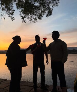 Lin Laishram Instagram - Christmas filled with fresh air and lots of horsey love because sometimes the quiet moments in nature are the real celebration.🐴🌲❤️ Where the world slows down and makes you relook at what really matters. About the moments and the sunsets.

Chrismas 2025