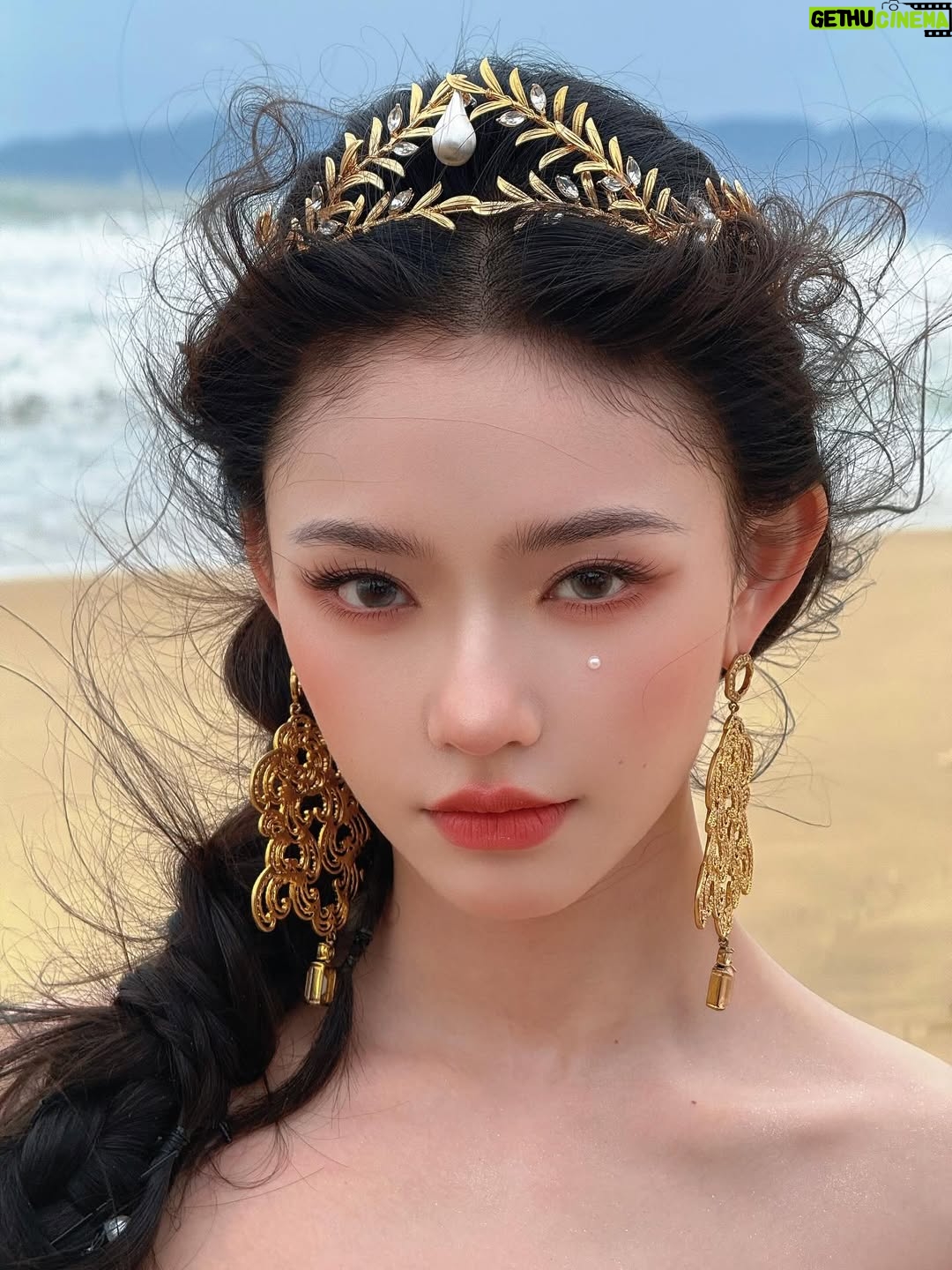 Lin Yun - 14.2K Likes - Queen or princess？👑