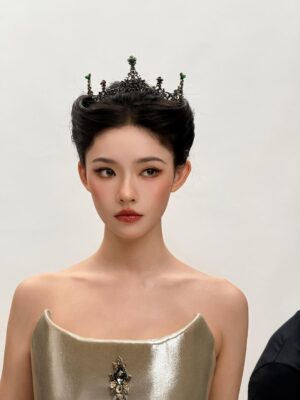 Lin Yun Instagram - Queen or princess？👑