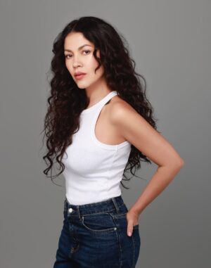 Lina Castrillón Instagram - Mi mejor papel 🎬🙌
Ser una mejor humana 🫀

.
.
.
. 📸 @gabrielcarvajalfoto