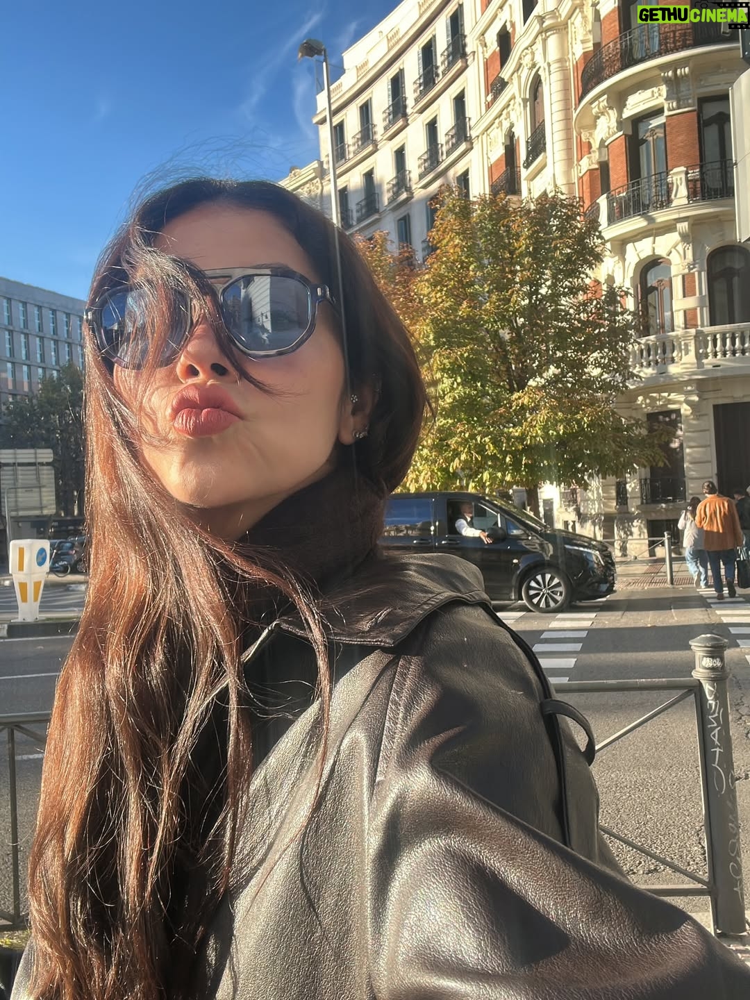 Lina Castrillón - 473 Likes - Cámara y acción …
Y el mundo se detiene 🫶