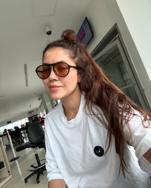 Lina Castrillón Instagram - CALI … 
Sos lo Máximo 🙌❤️

 Yo como les explico la sabrosura de mi Ciudad 🤔… y de mi gente ⚡️⚡️

Se pasó bueno .🎉