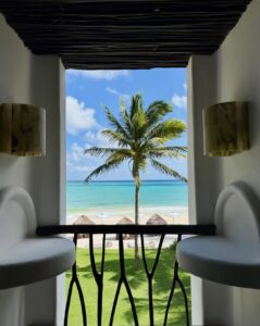 Actress Lindsay Price HD Photos and Wallpapers December 2025