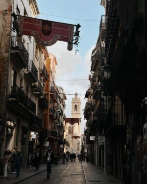 Lisseth Chavez Instagram - ¡Hola Valencia! 🇪🇸 😍 finally made it!!!!