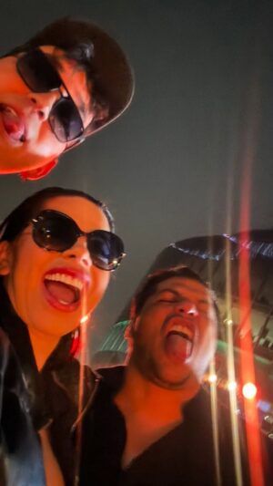 Lizbeth Rodríguez Instagram - Con @mtvla siempre en los mejores eventos 🌹🤘🏿
@elmalilla_ 👌❤️💥🔥
Melilla ponme de 🧎♀️➡️🧎♀️➡️🧎♀️➡️🧎♀️➡️
@edenvillavicenciomx @charlypinedajr