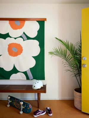 Lizzie Armanto Instagram - My little corner of L.A. has a spotlight up on @Dominomag 🏡✨ stoked to share the design process & what makes it feel like home

Special thx to 💕@studiohanego @gregoryjoseph @dune_gardens 

& @skatelite @duratdesign @slowtide @marimekko @gentleofferings @caskateparks 

📷@jessicajalexander
✍️ Lydia Geisel

Link in bio